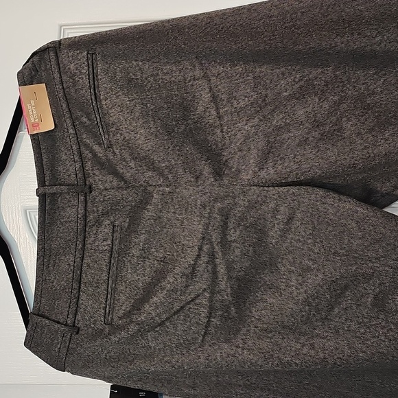 Mossimo Mid Waist & Curvy Fit Boot Cut Pant Size 18 NWT - Picture 5 of 9